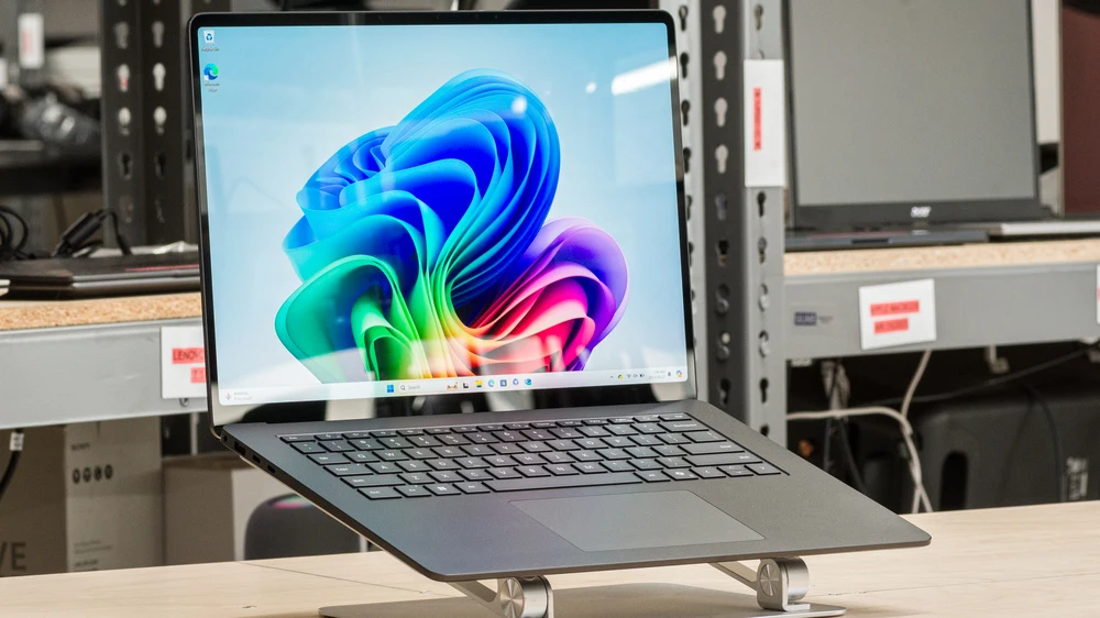 لپ تاپ مایکروسافت مدل: Microsoft Surface Laptop 7th Edition 15 (تولید سال 2024)
