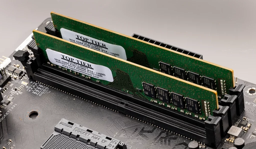 رم DDR5 با DDR4 چه تفاوتی دارد و کدام برای لپ تاپ بهتر است؟