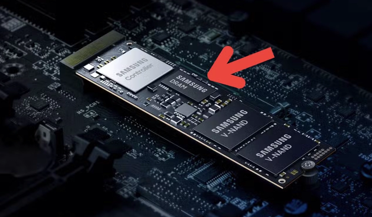 حافظه یا کش DRAM چیست و در هارد SSD چه تأثیری دارد؟